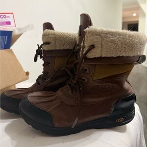 UGG Leather Boots with Cream and Brown Accents